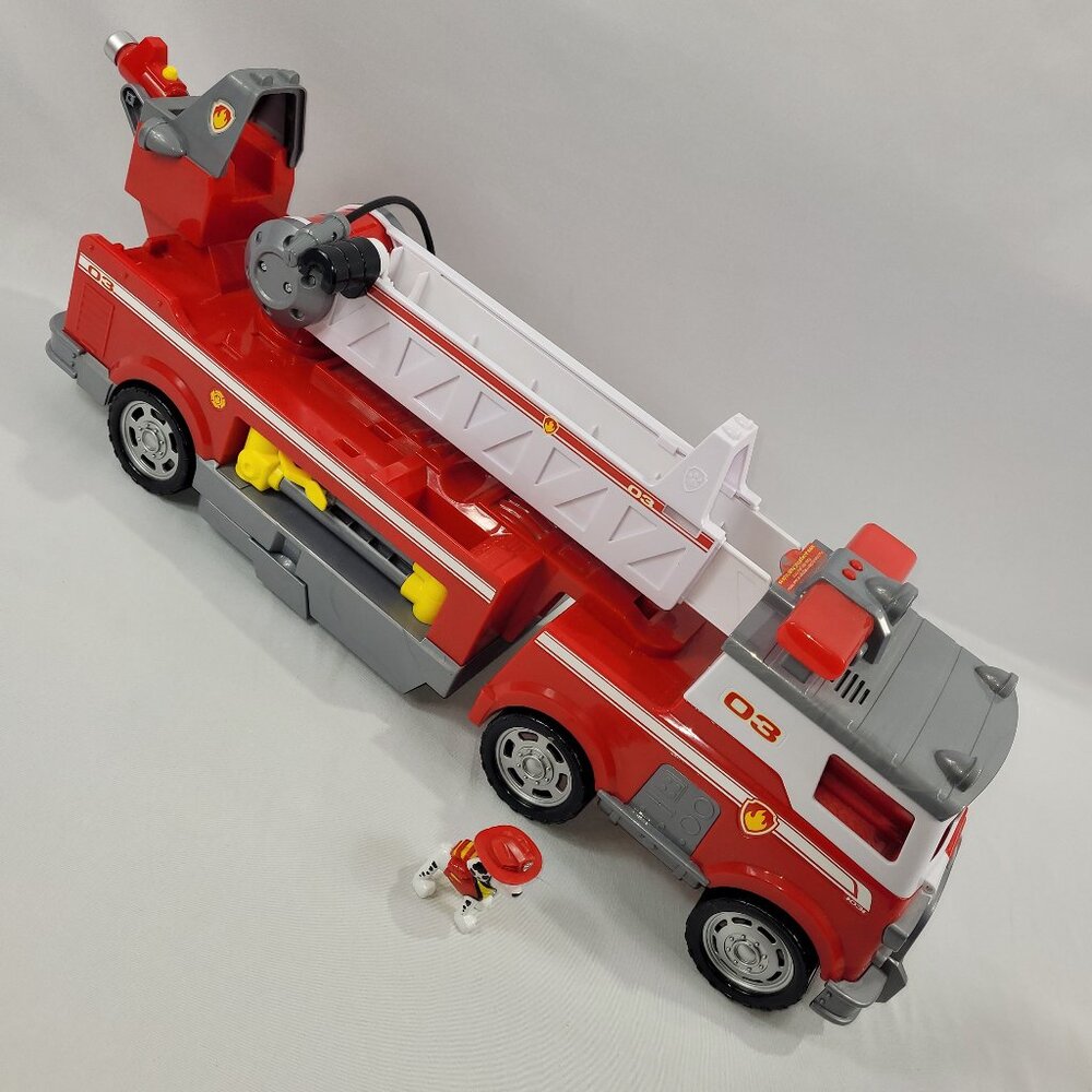 Paw Patrol Ultimate Rescue Fire Truck By Spin Master